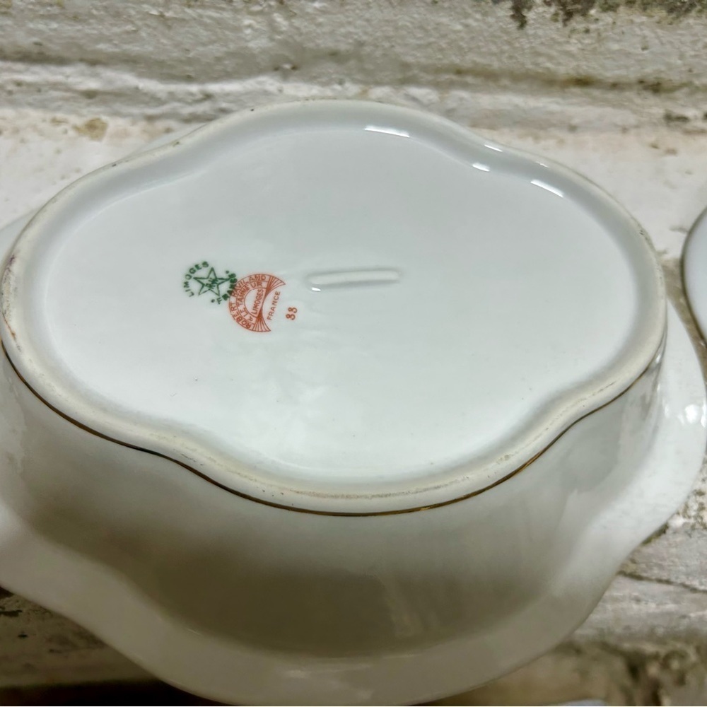 Vintage Limogues France Set of 2 Floral Peacock Serving Bowls Trimmed in Gold. - Picture 8 of 10